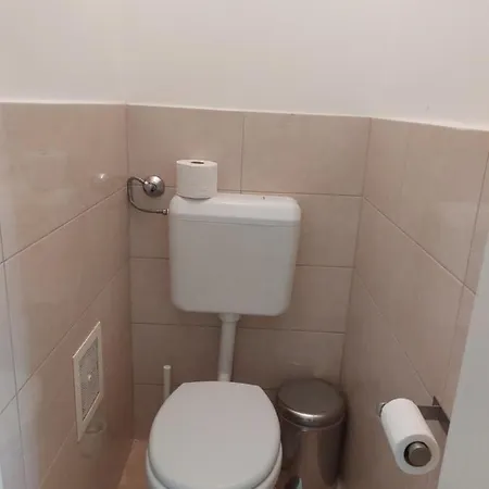 Rozmaring Apartman Haz Feriehus