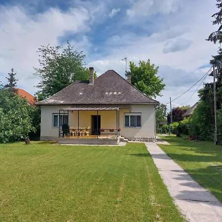 Rozmaring Apartman Haz Feriehus